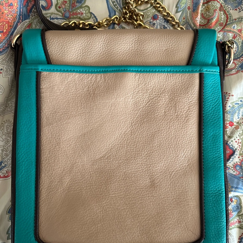 NEW Leather Bodhi Two-Tone Turquoise and Beige IPad Crossbody Bag - Picture 2 of 7